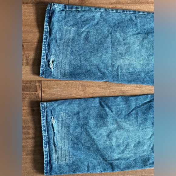 SAN SHENG Washed Jeans - Picture 4 of 4